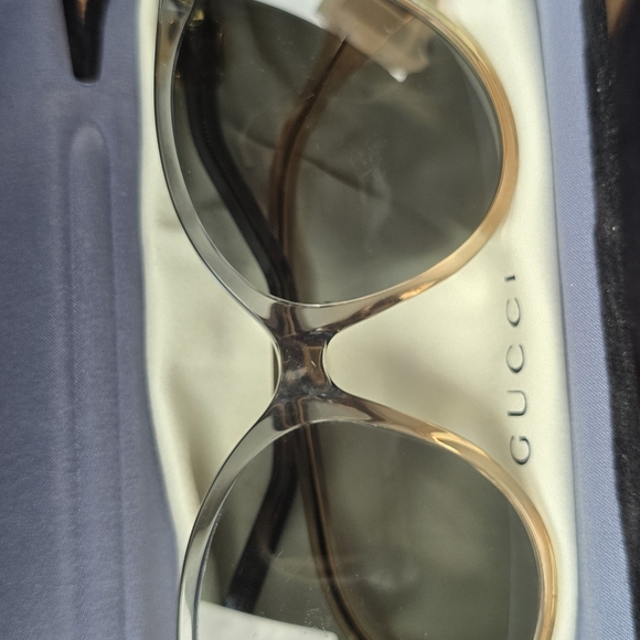AUTHENTIC GUCCI sunglasses - Picture 12 of 14